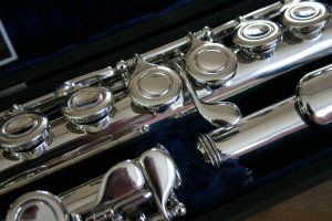 A flute ready for repair